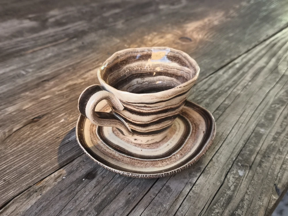Keramická šálka na kávu espresso - lungo - ristretto 70 ml – Unikát! - béžovo-hnedá ručná výroba – modelovaná